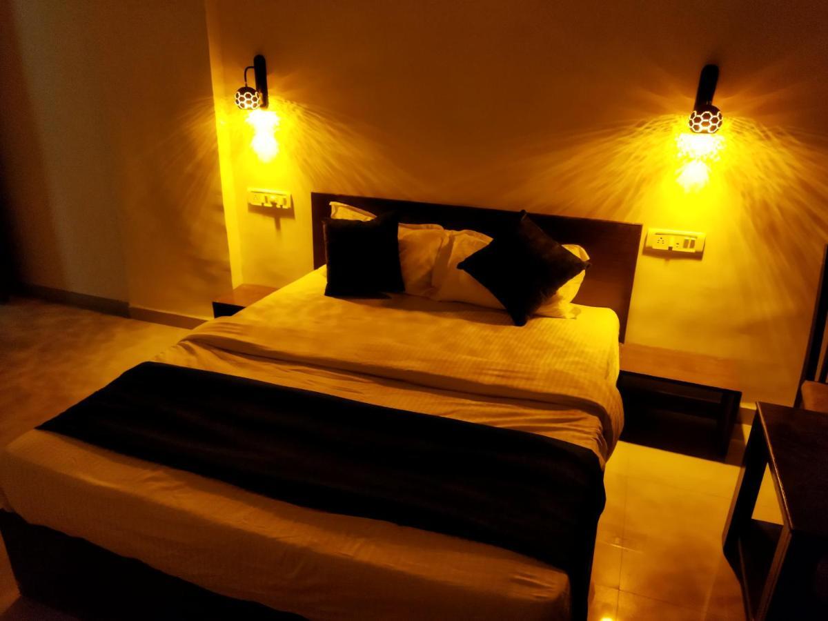 Hotel Rain Sky Inn Lonavala Exterior photo