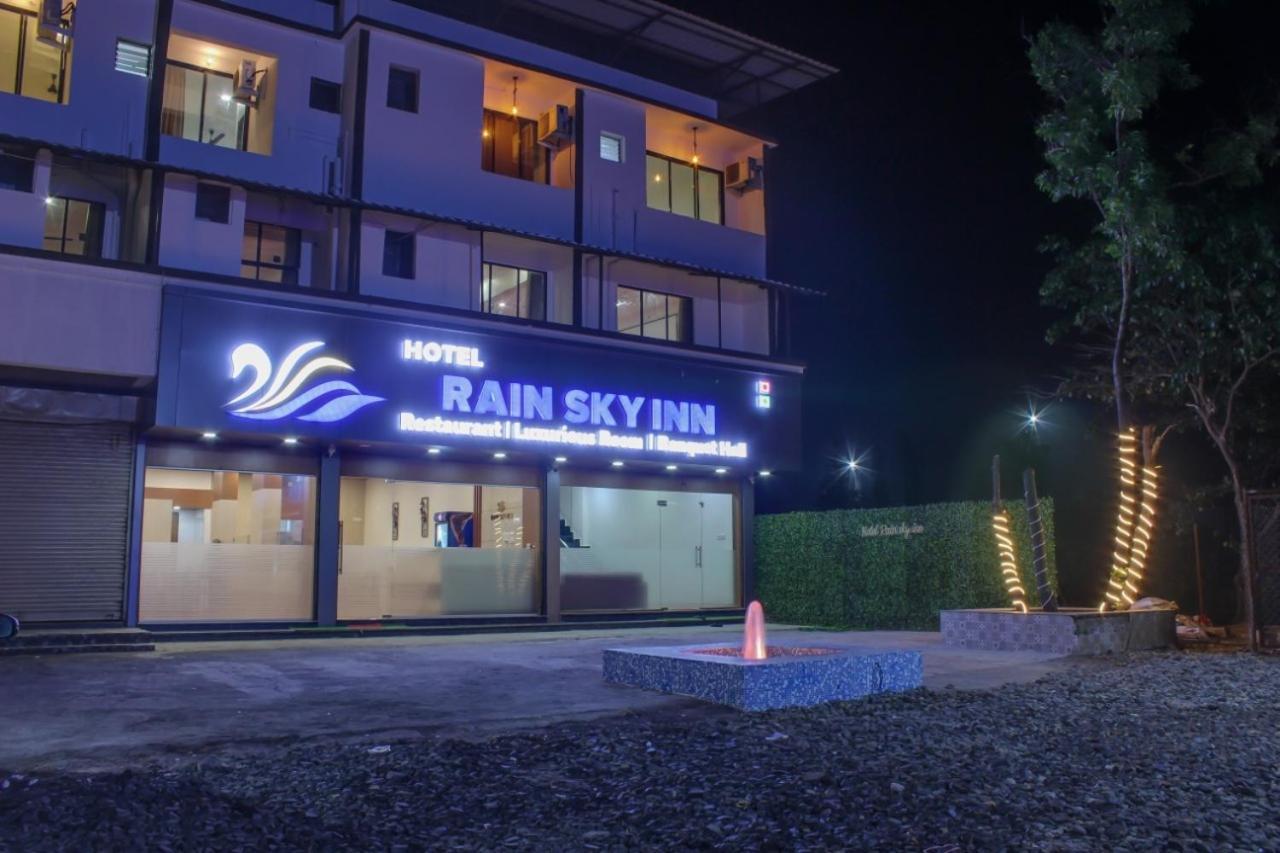 Hotel Rain Sky Inn Lonavala Exterior photo